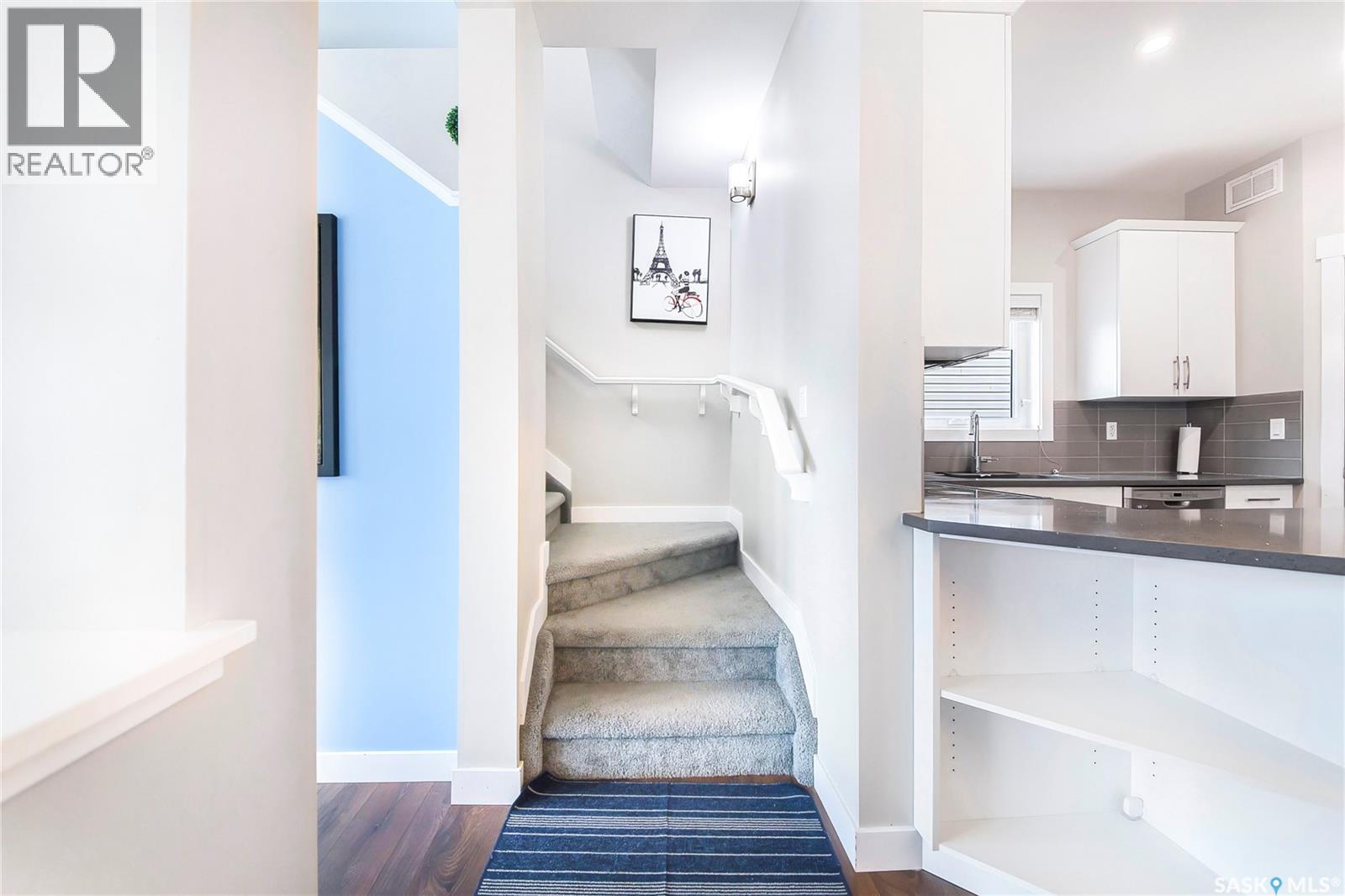 303 Delainey MANOR - 26