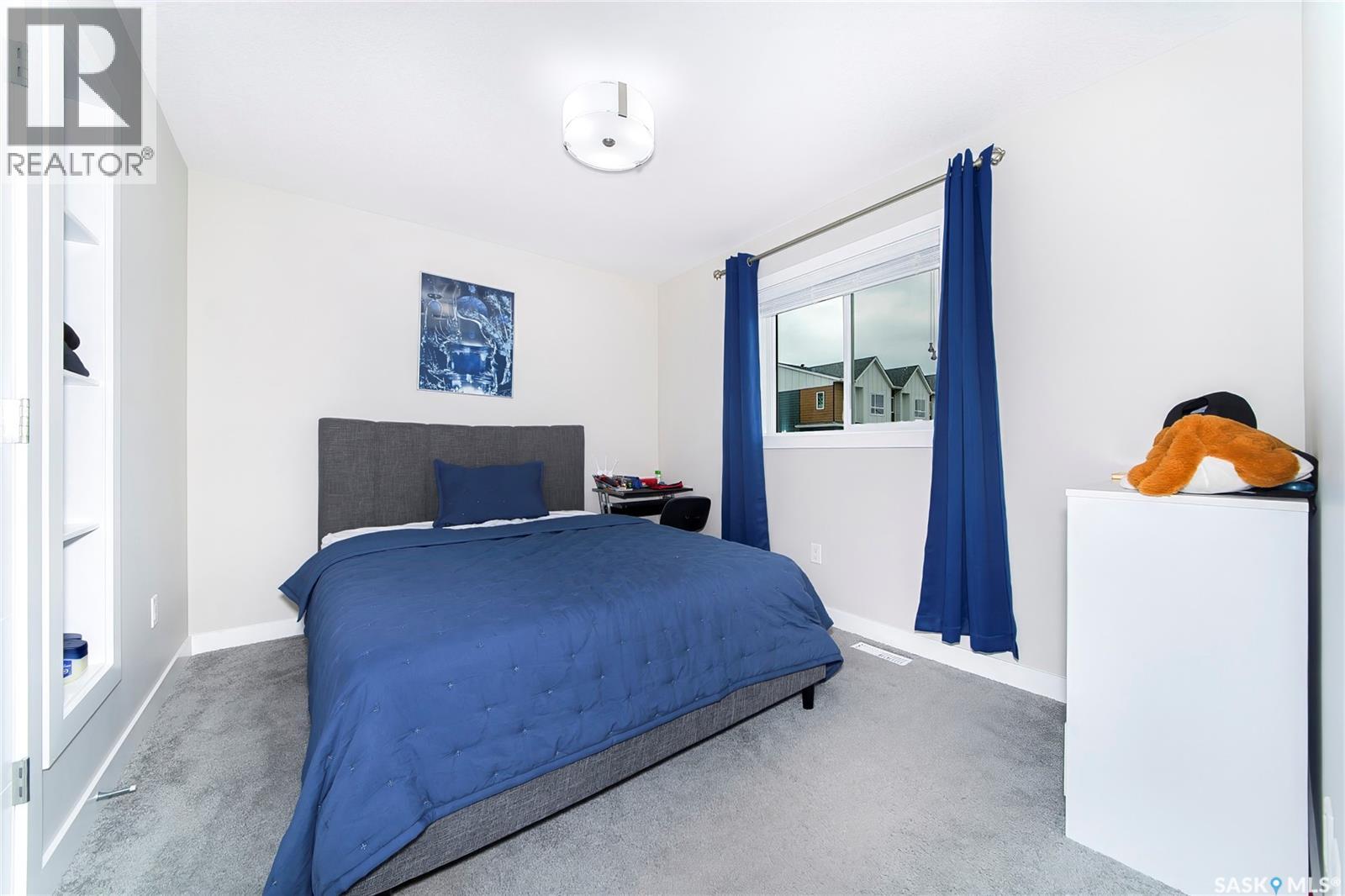 303 Delainey MANOR - 29