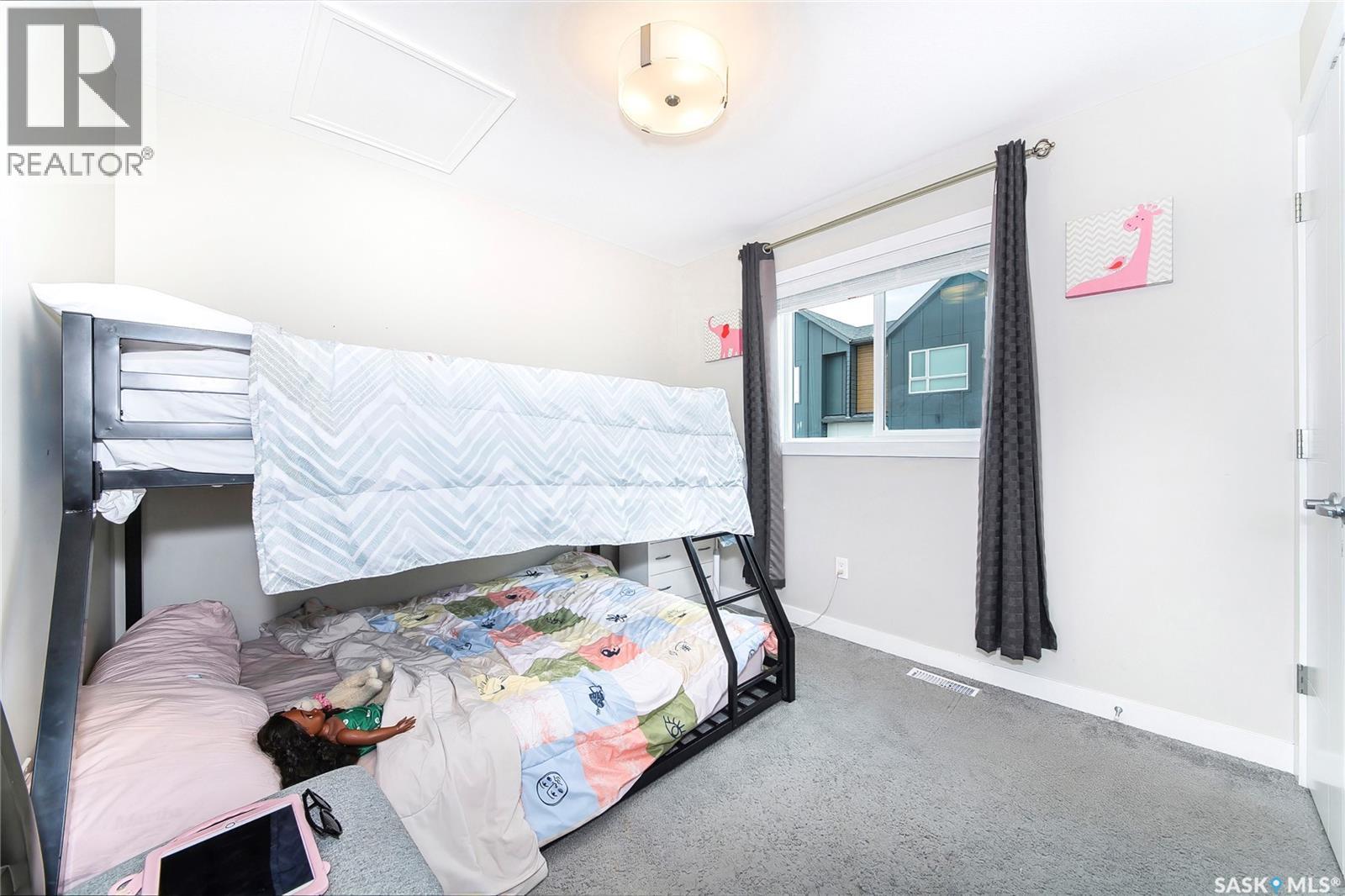 303 Delainey MANOR - 31