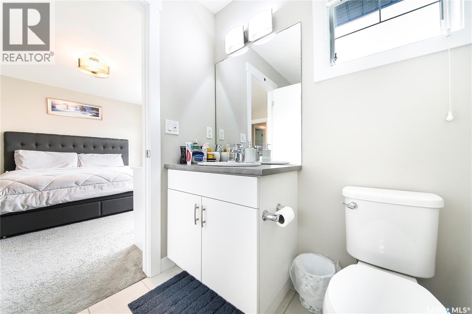 303 Delainey MANOR - 36