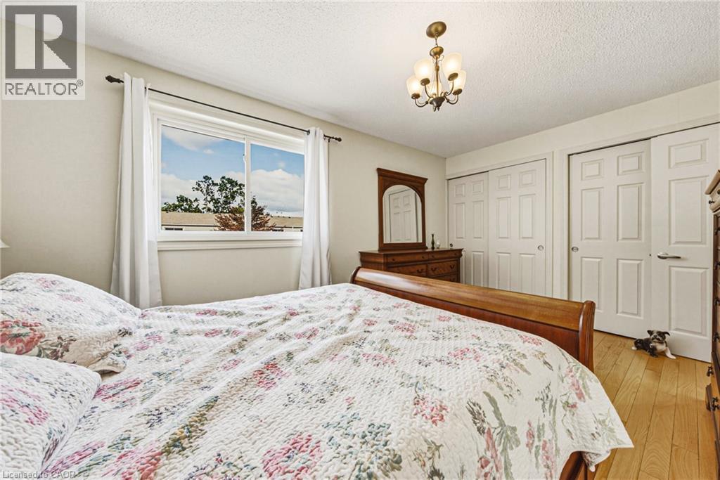 #5 467 WOODVIEW Road - Image 18