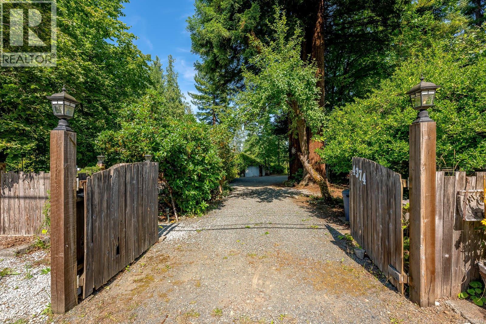 4374 Marsden Rd, Courtenay