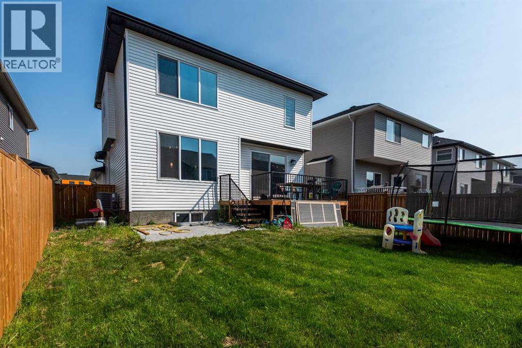 768 Edgefield Crescent - 33