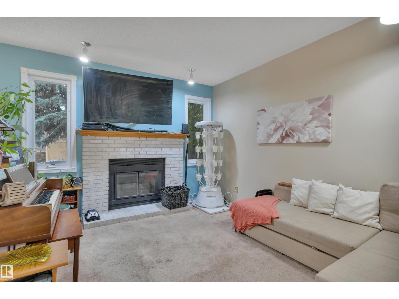 10707 24 AV NW - 16