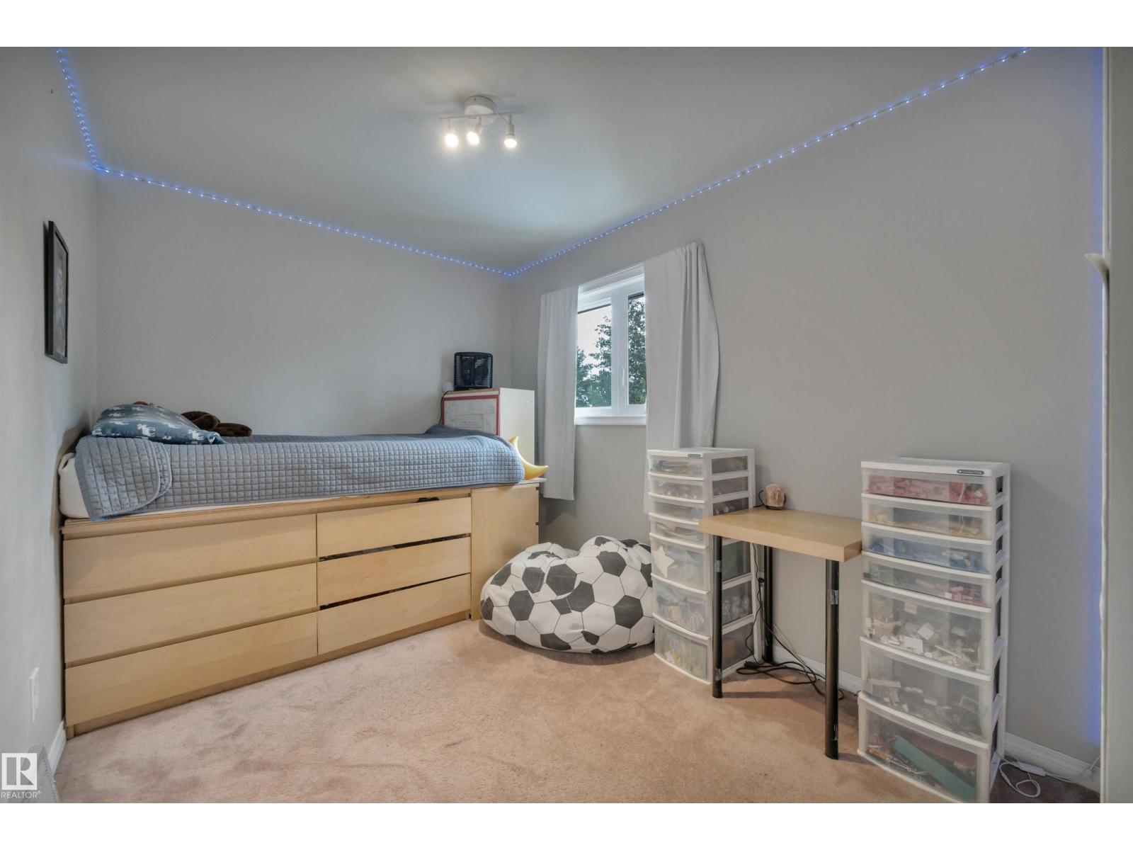 10707 24 AV NW - 32