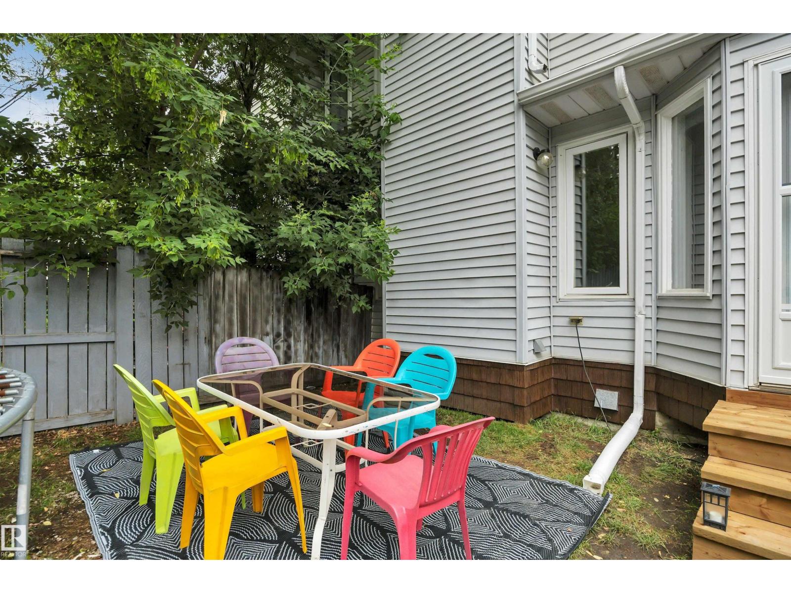 10707 24 AV NW - 61