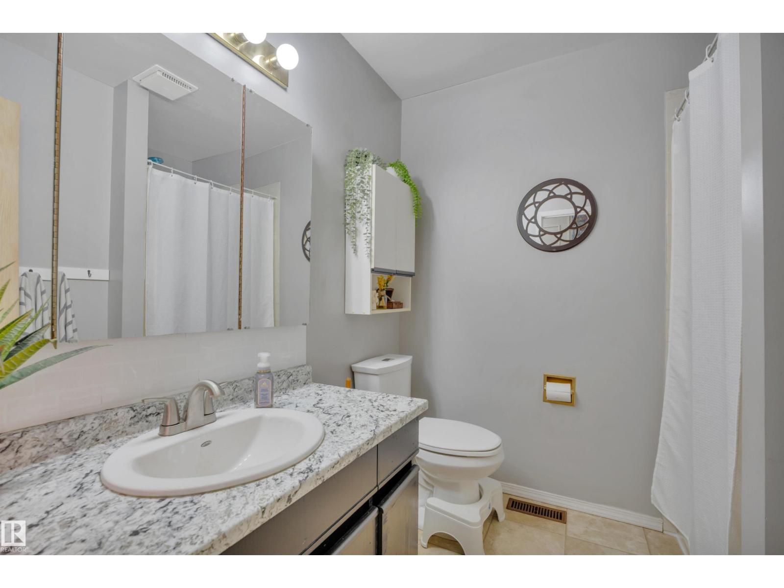 10707 24 AV NW - 19