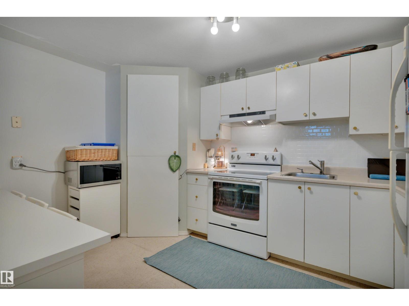 10707 24 AV NW - 41