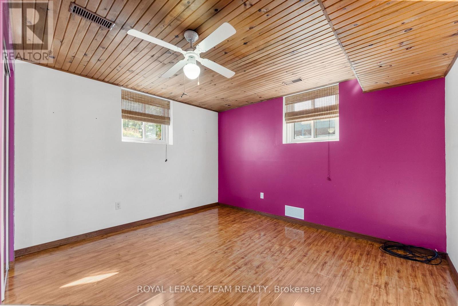 1059 FLYNN AVENUE - 22