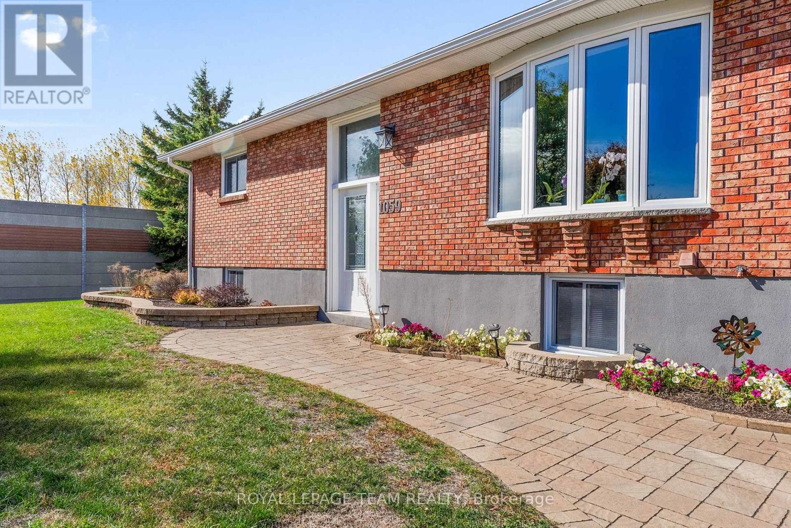 1059 FLYNN AVENUE - 29