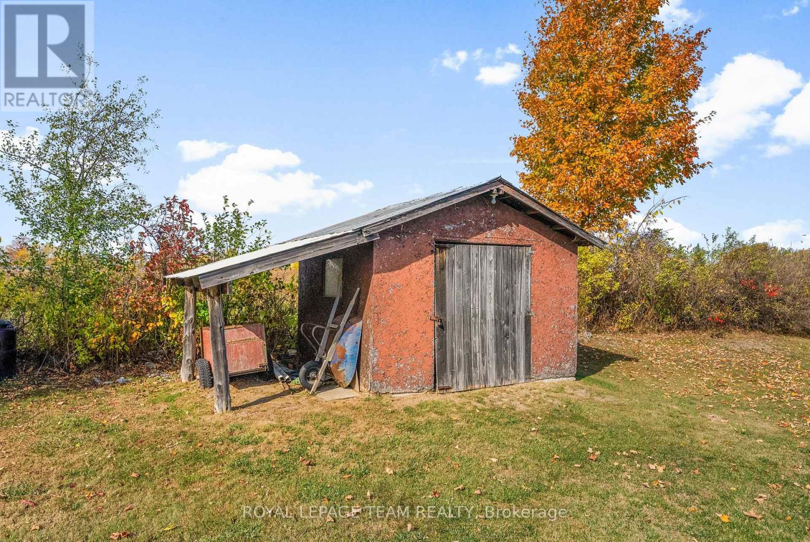 1059 FLYNN AVENUE - 38