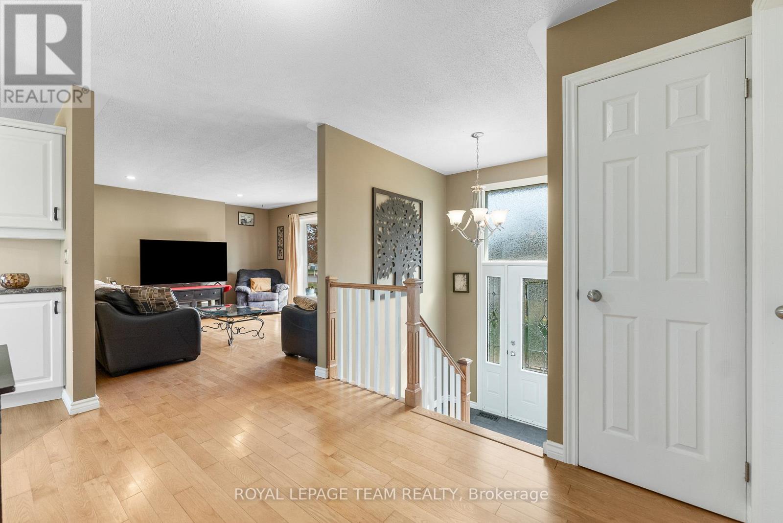 1059 FLYNN AVENUE - 9