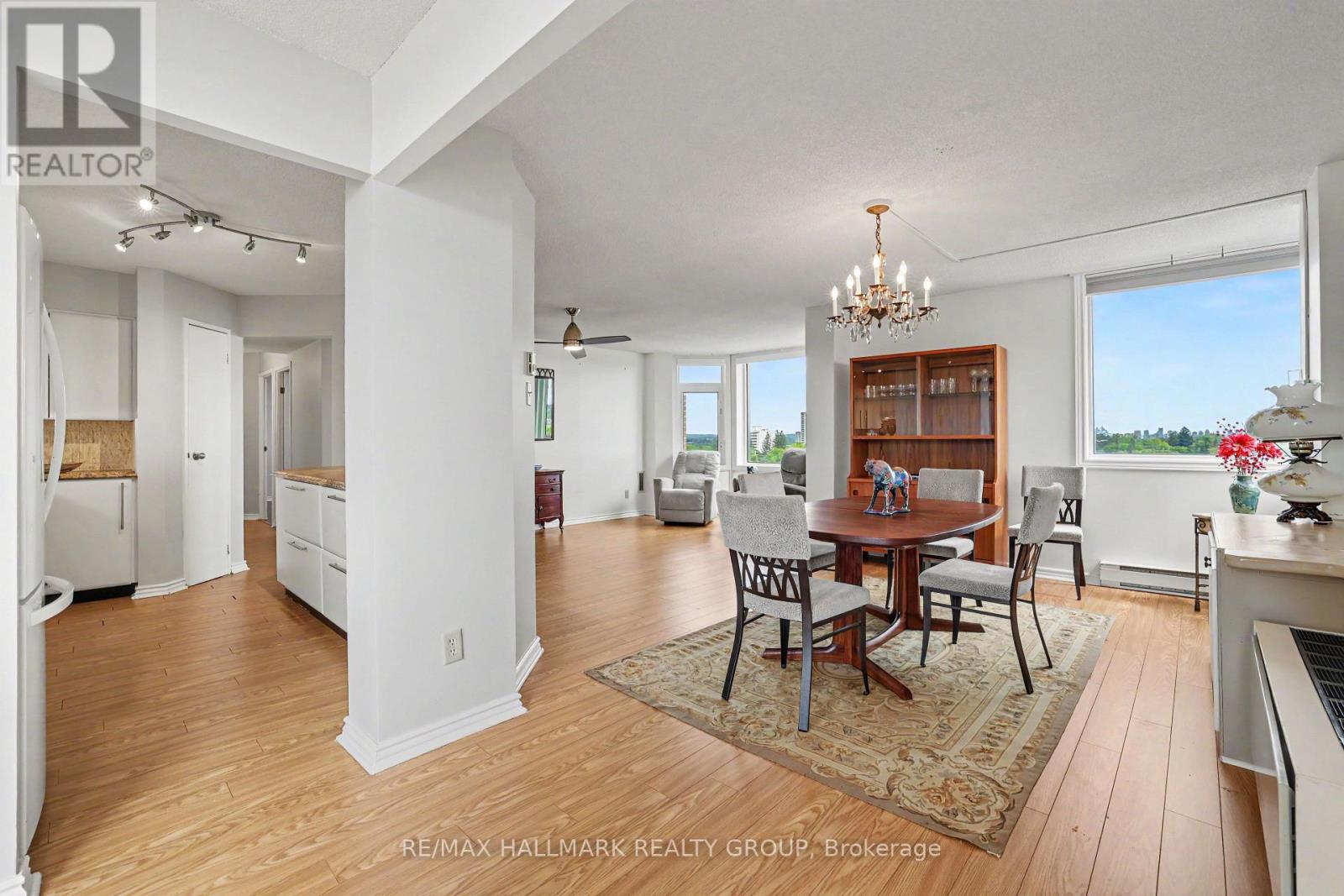 #915 1025 GRENON AVENUE - Image 8