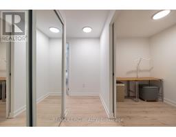 302 - 2 Augusta Avenue, Toronto, ON M5V0T3 Photo 7