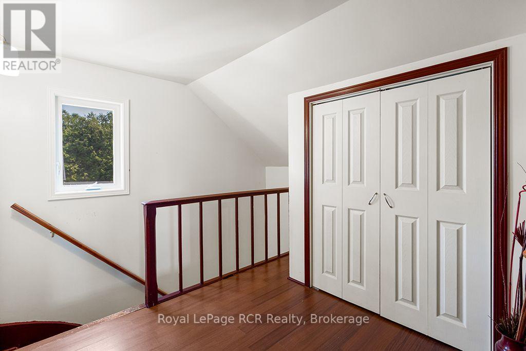 680210 30 SIDE ROAD - 22