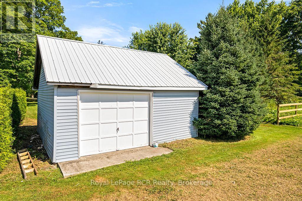 680210 30 SIDE ROAD - 31