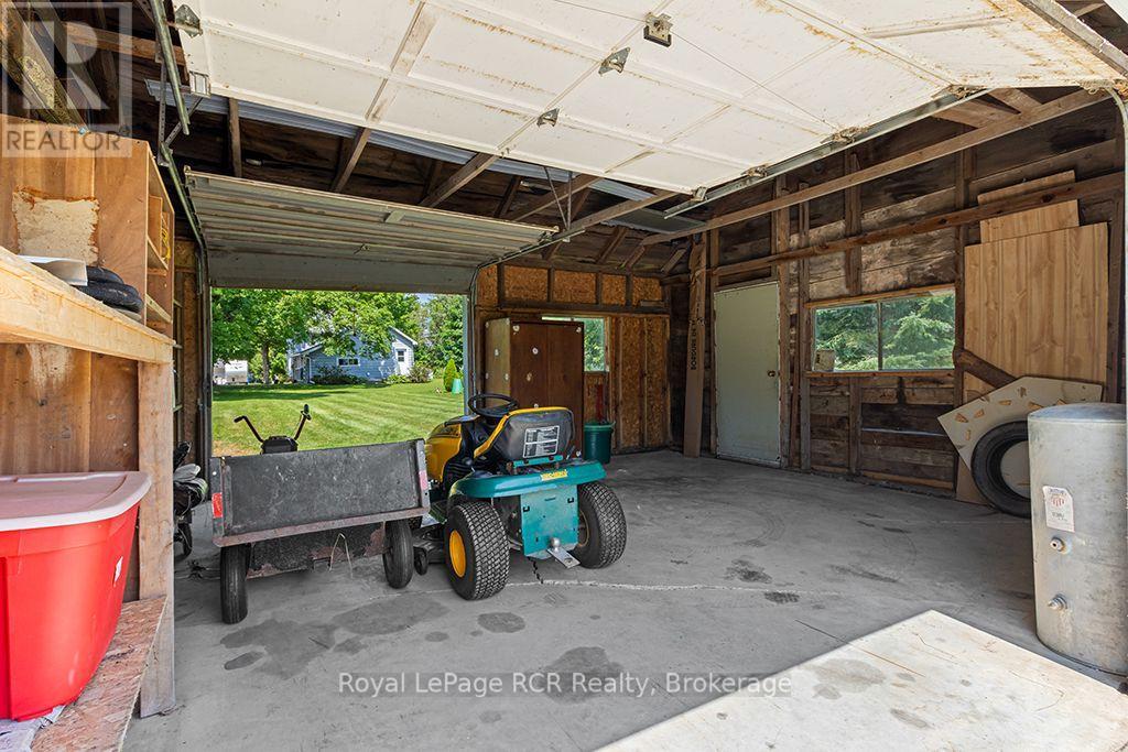 680210 30 SIDE ROAD - 33