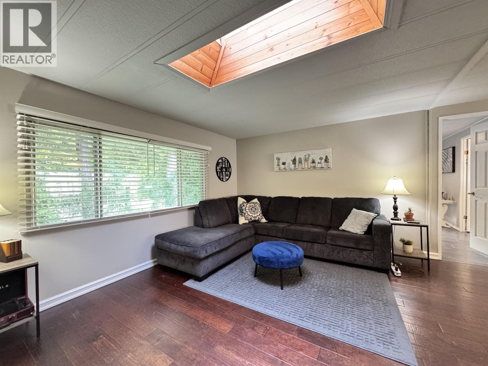 90 HAYSVALE DRIVE