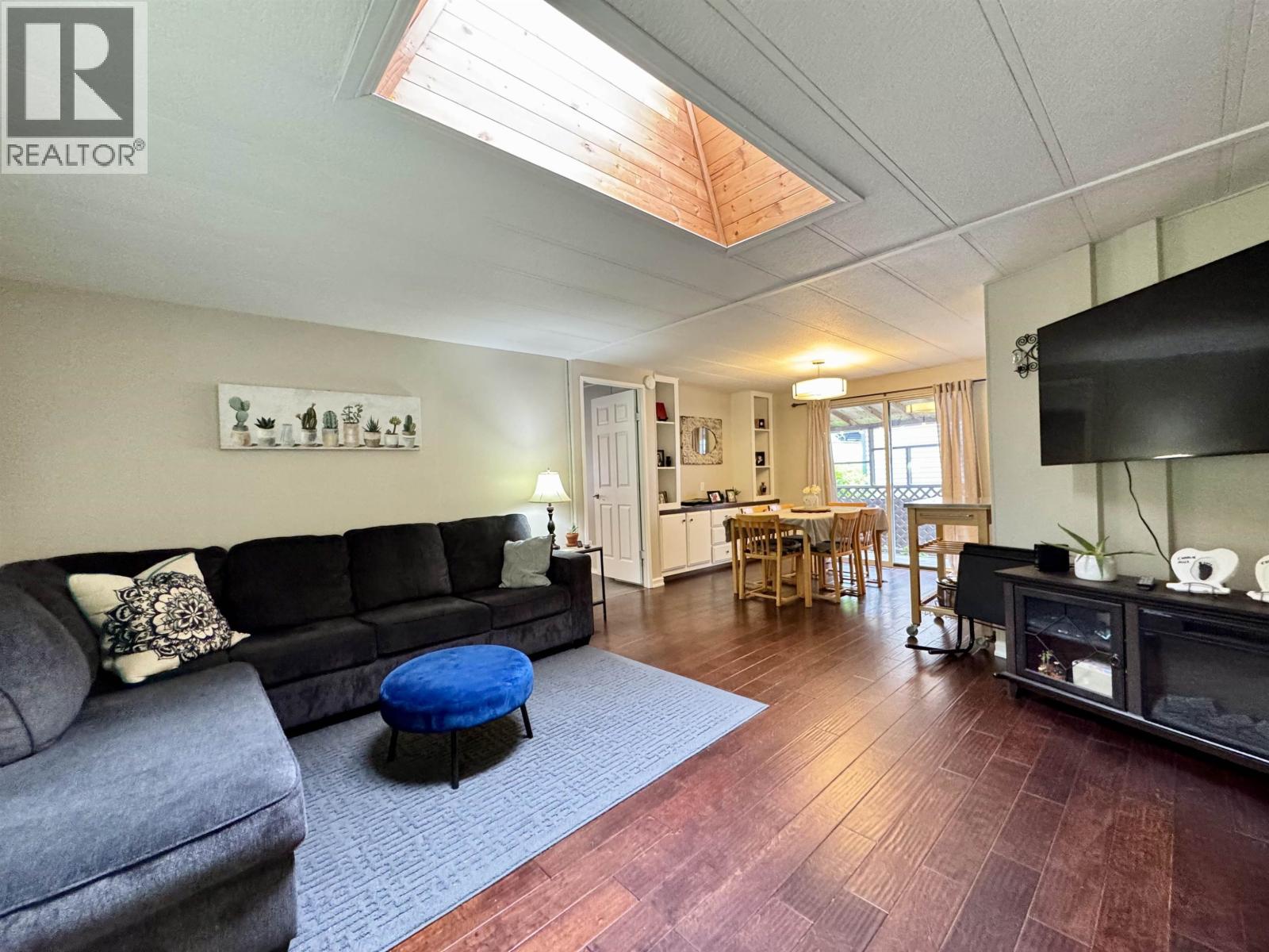 90 HAYSVALE DRIVE