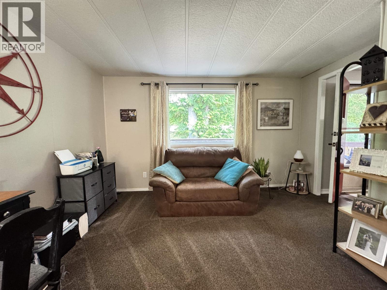 90 HAYSVALE DRIVE