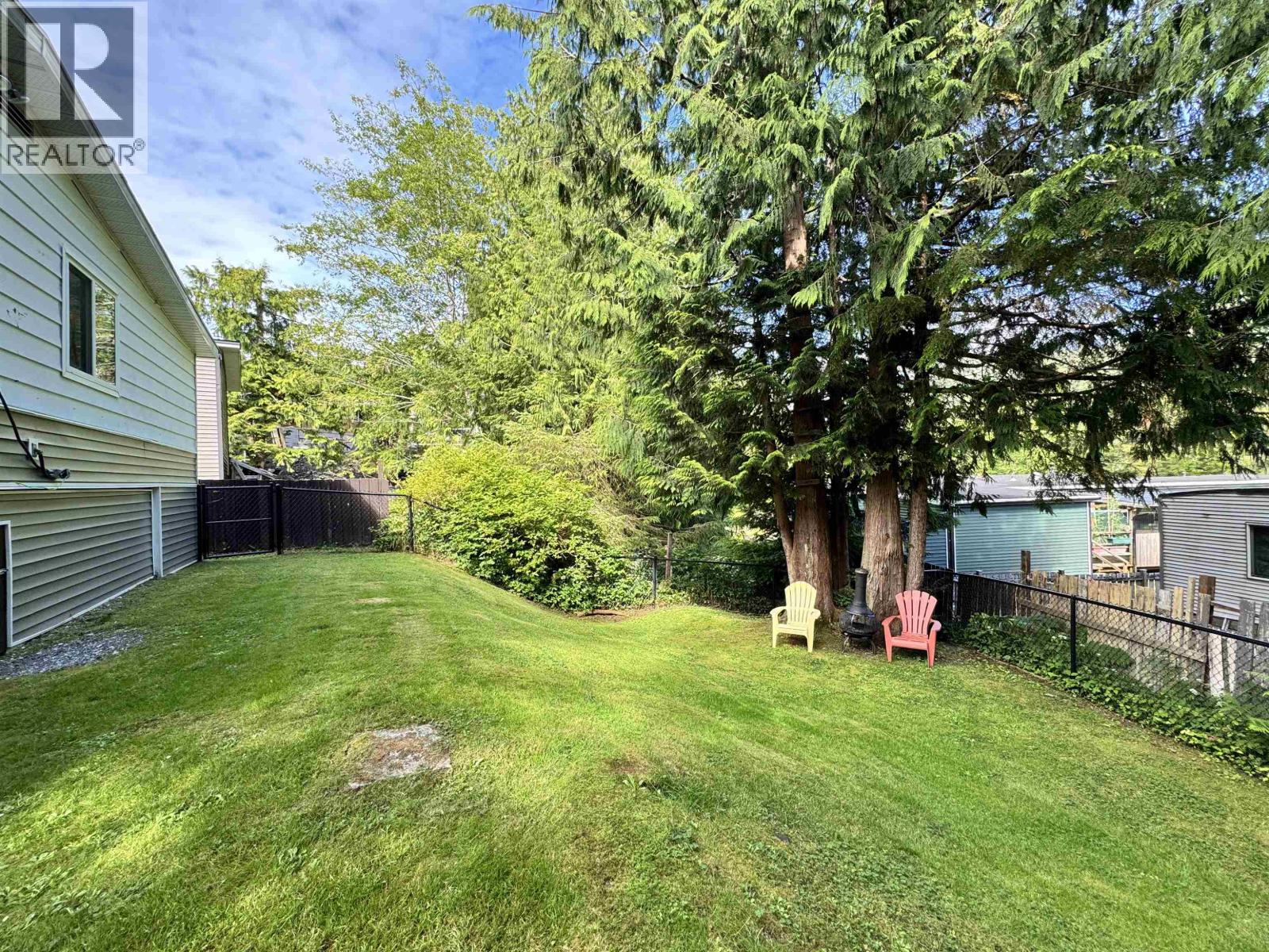 90 HAYSVALE DRIVE