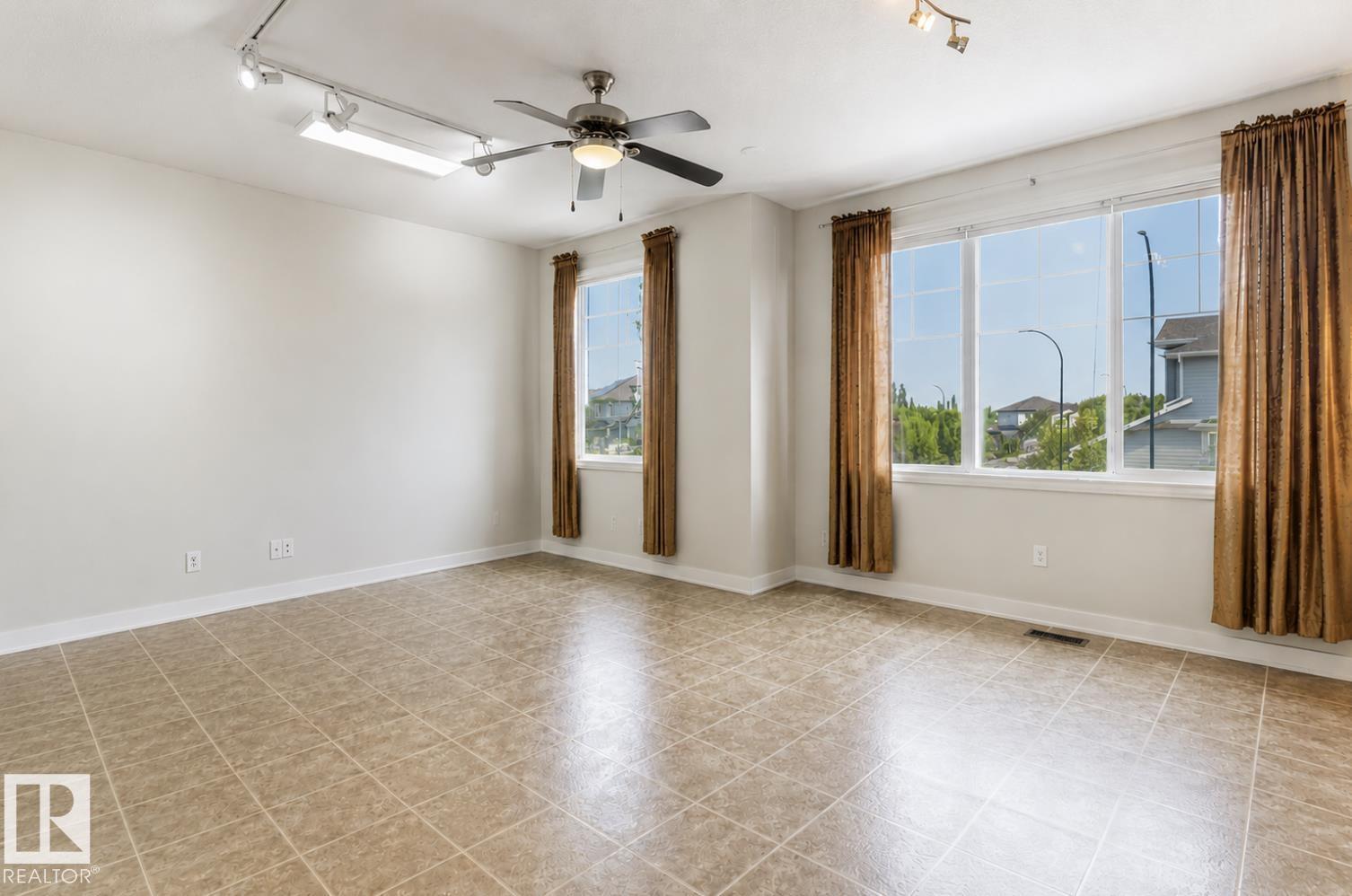 22 VOLETA CT - Image 23