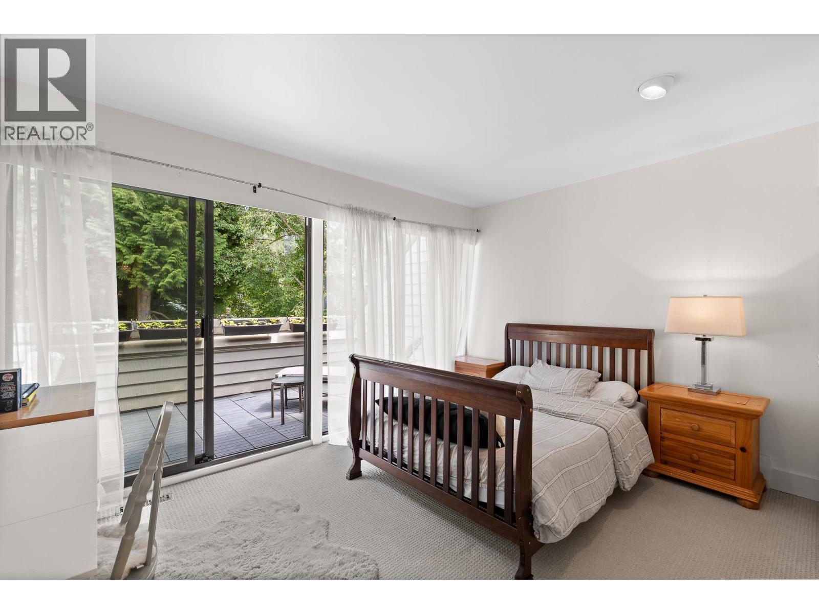 12 4957 MARINE DRIVE, West Vancouver