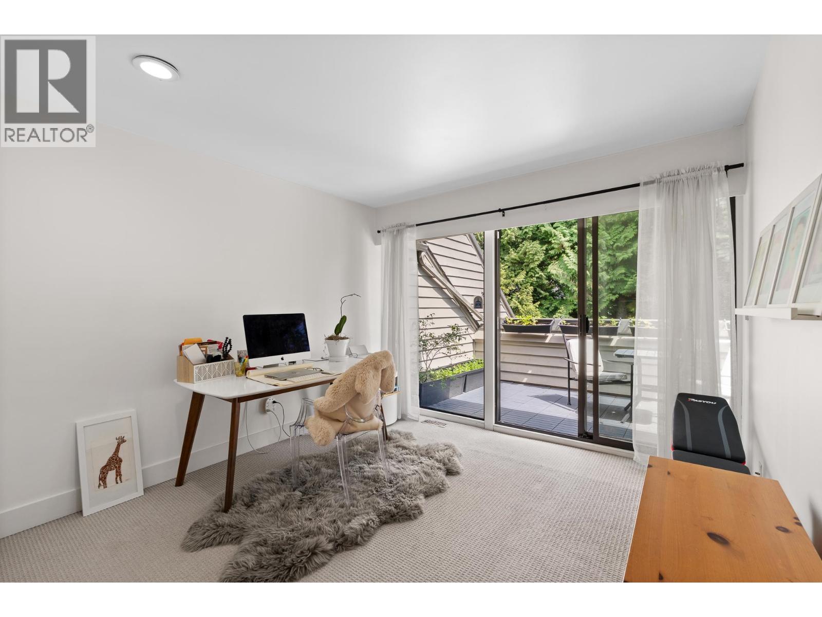 12 4957 MARINE DRIVE, West Vancouver