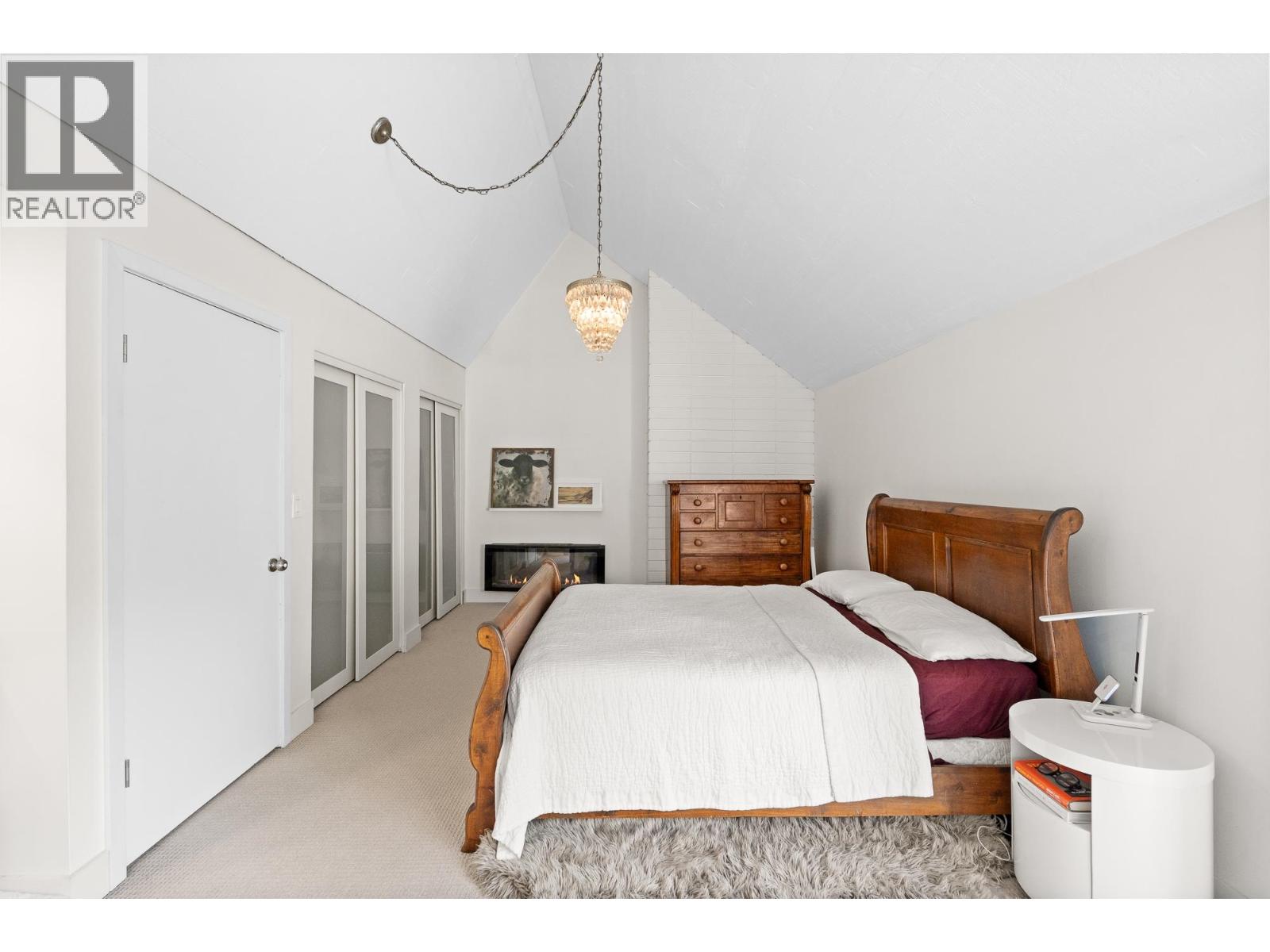 12 4957 MARINE DRIVE, West Vancouver