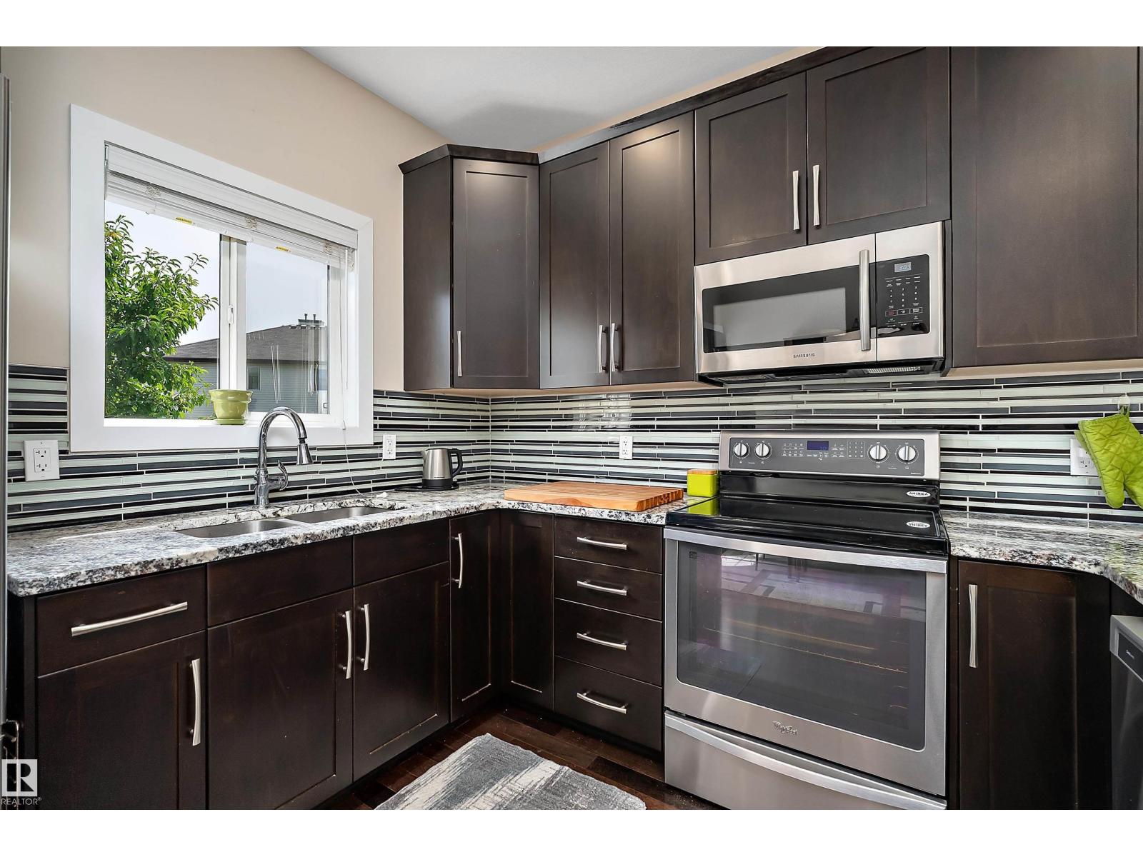 #39 401 BOTHWELL DR - 11