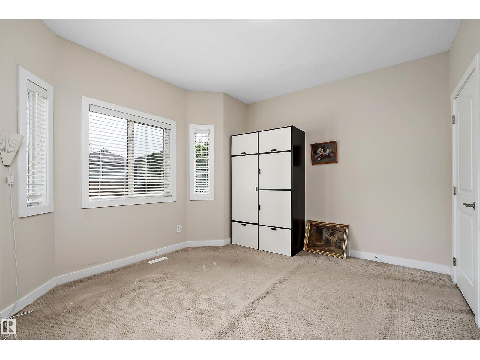 #39 401 BOTHWELL DR - 14