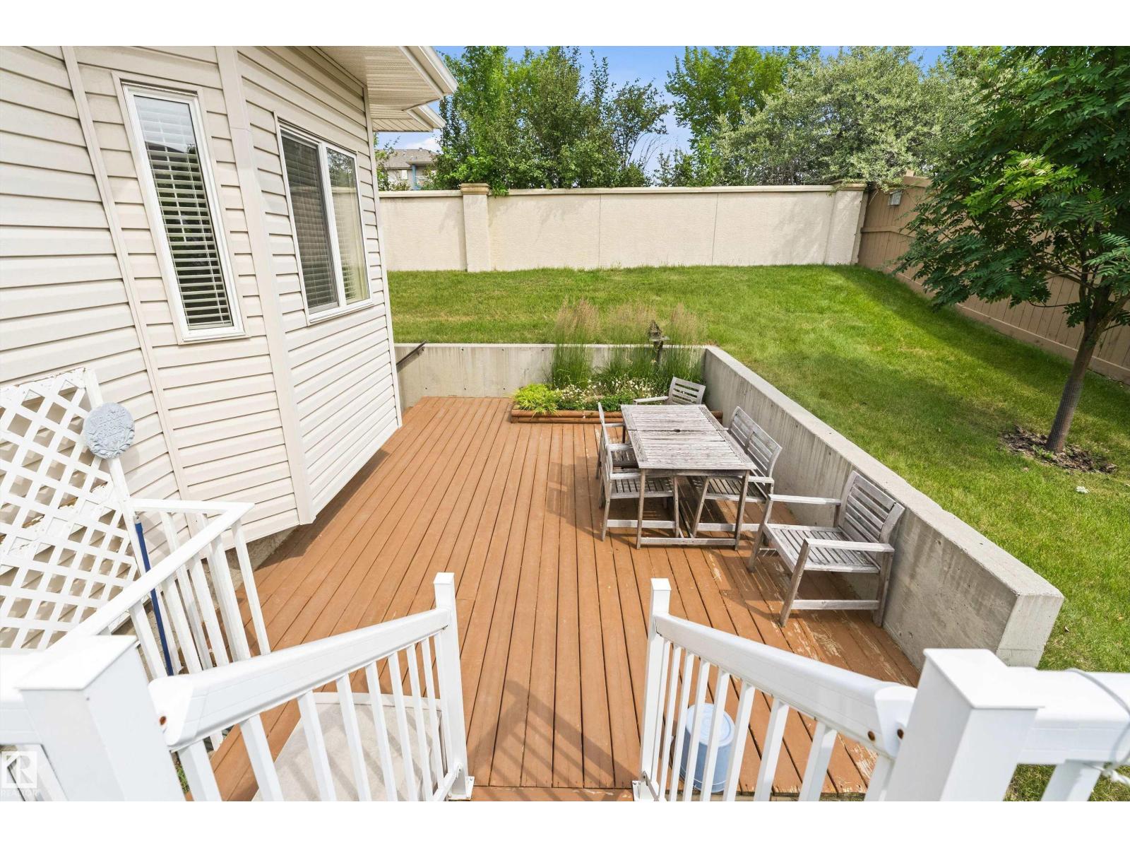 #39 401 BOTHWELL DR - 33