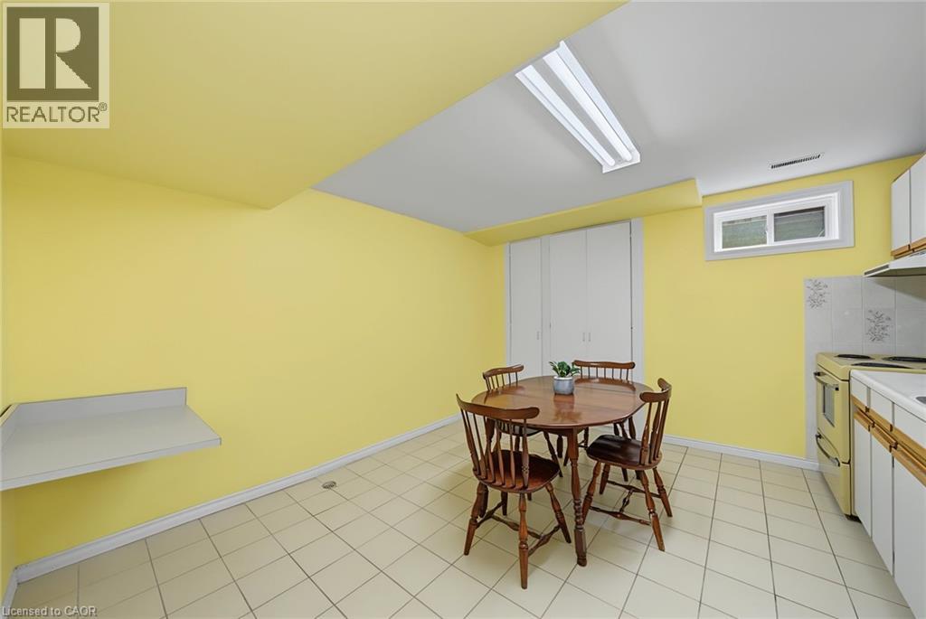 2 CRESTHAVEN Drive - 30