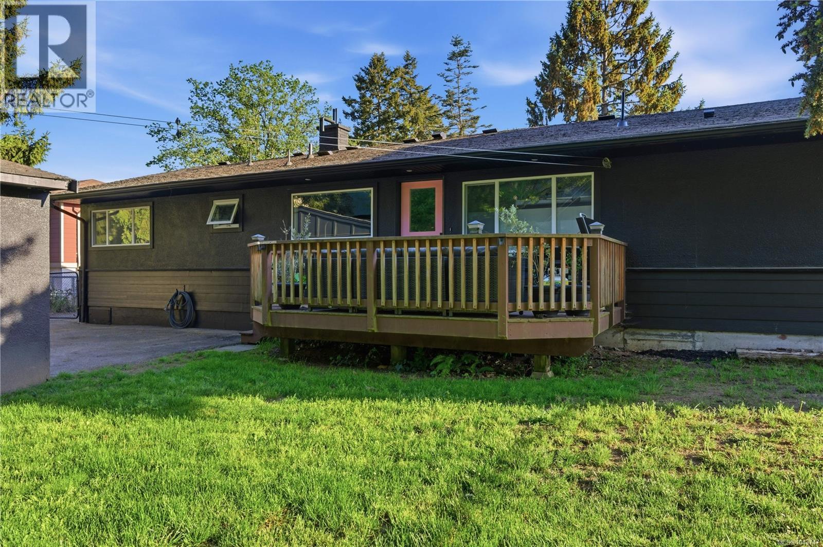 560 Kay St - 33