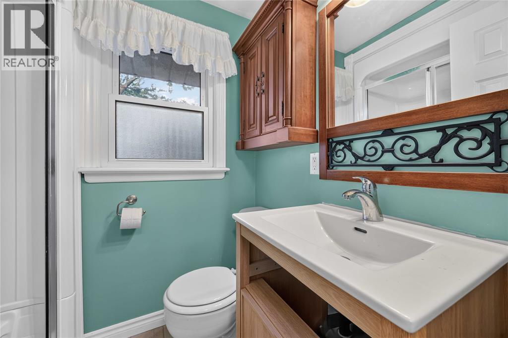 298 ELSFIELD CRESCENT - 12