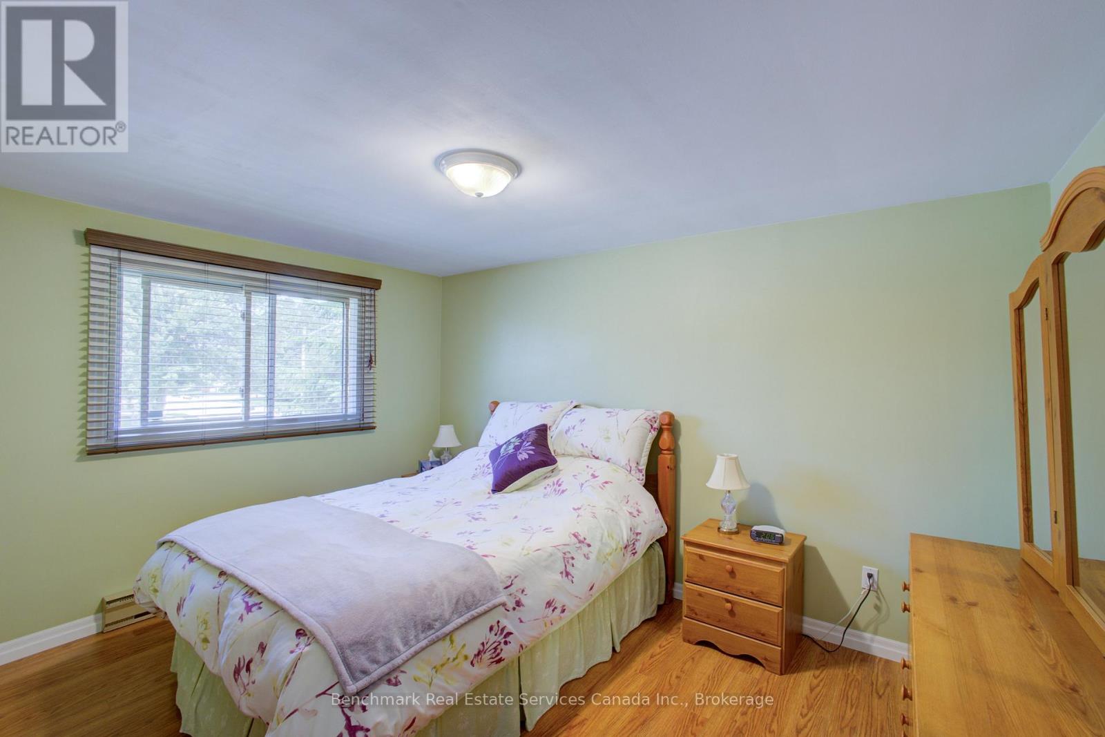 23 INVERNESS STREET S - 22