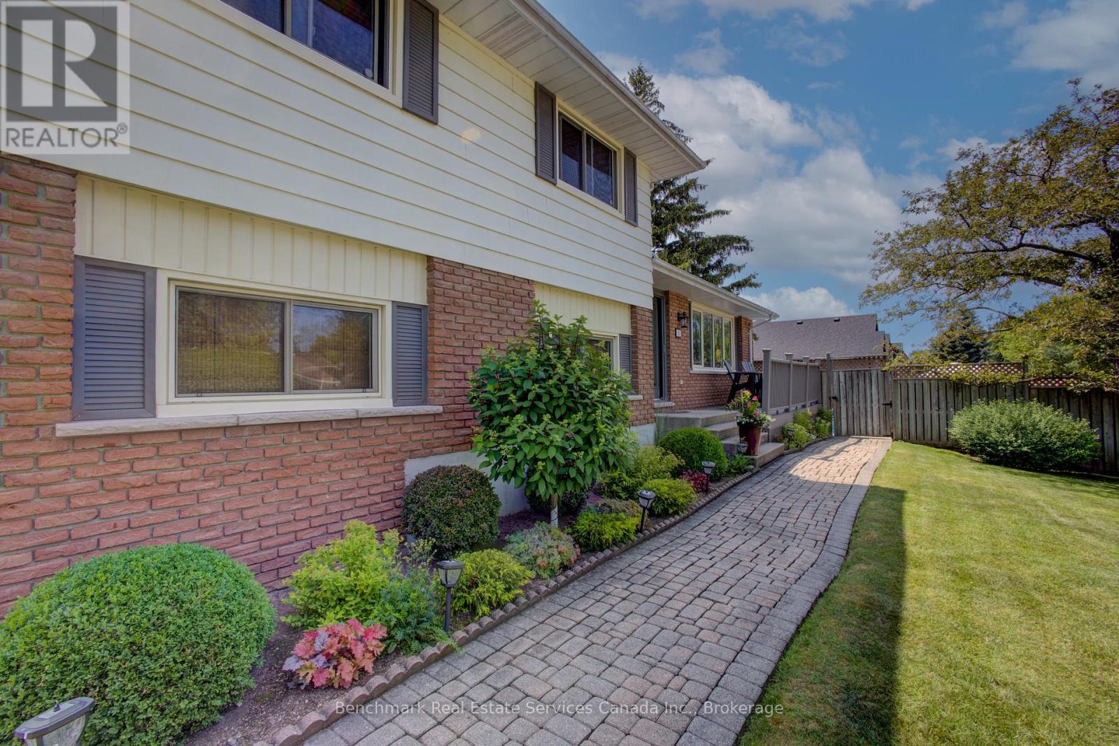 23 INVERNESS STREET S - 4