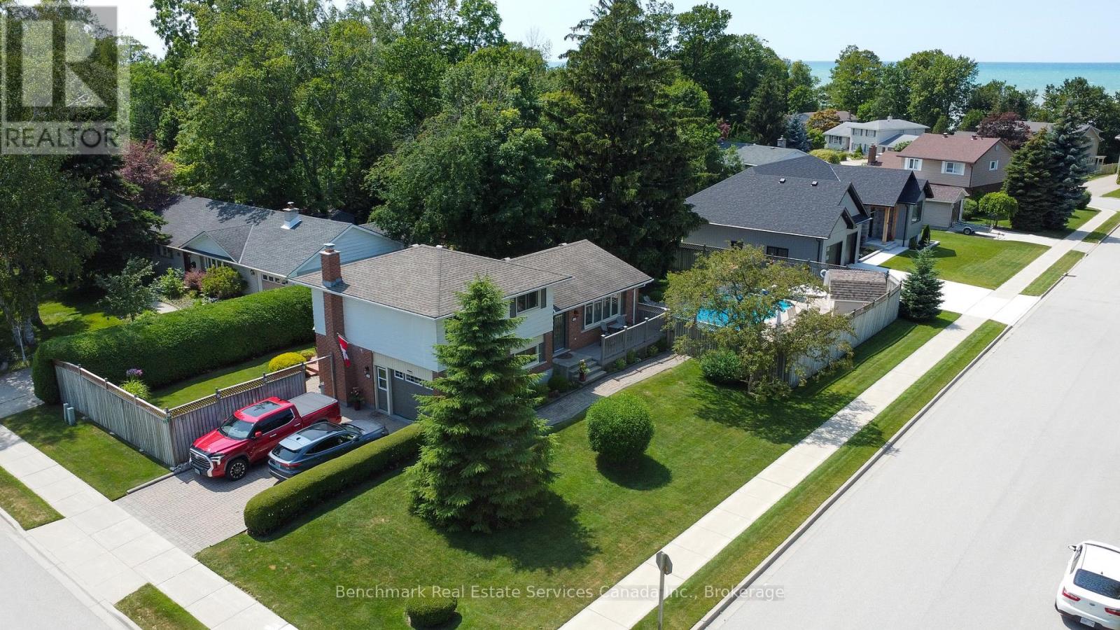 23 INVERNESS STREET S - 44