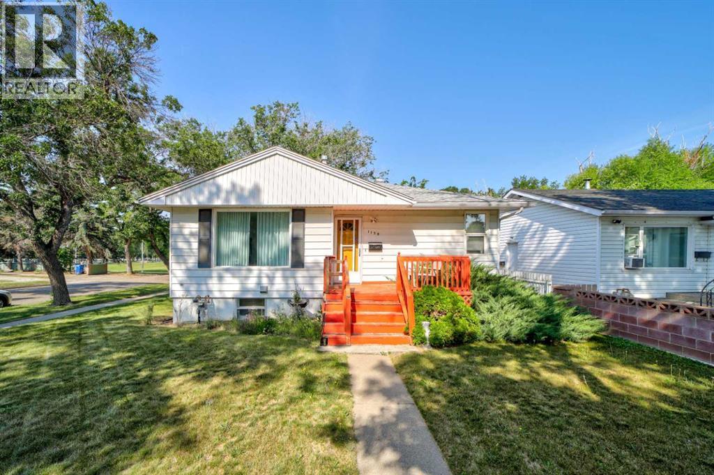 1138 12B Street S - 1