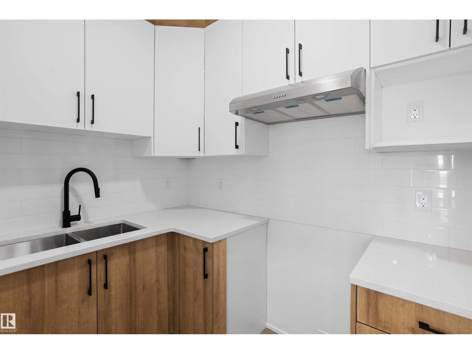 1563 211 ST NW - 11