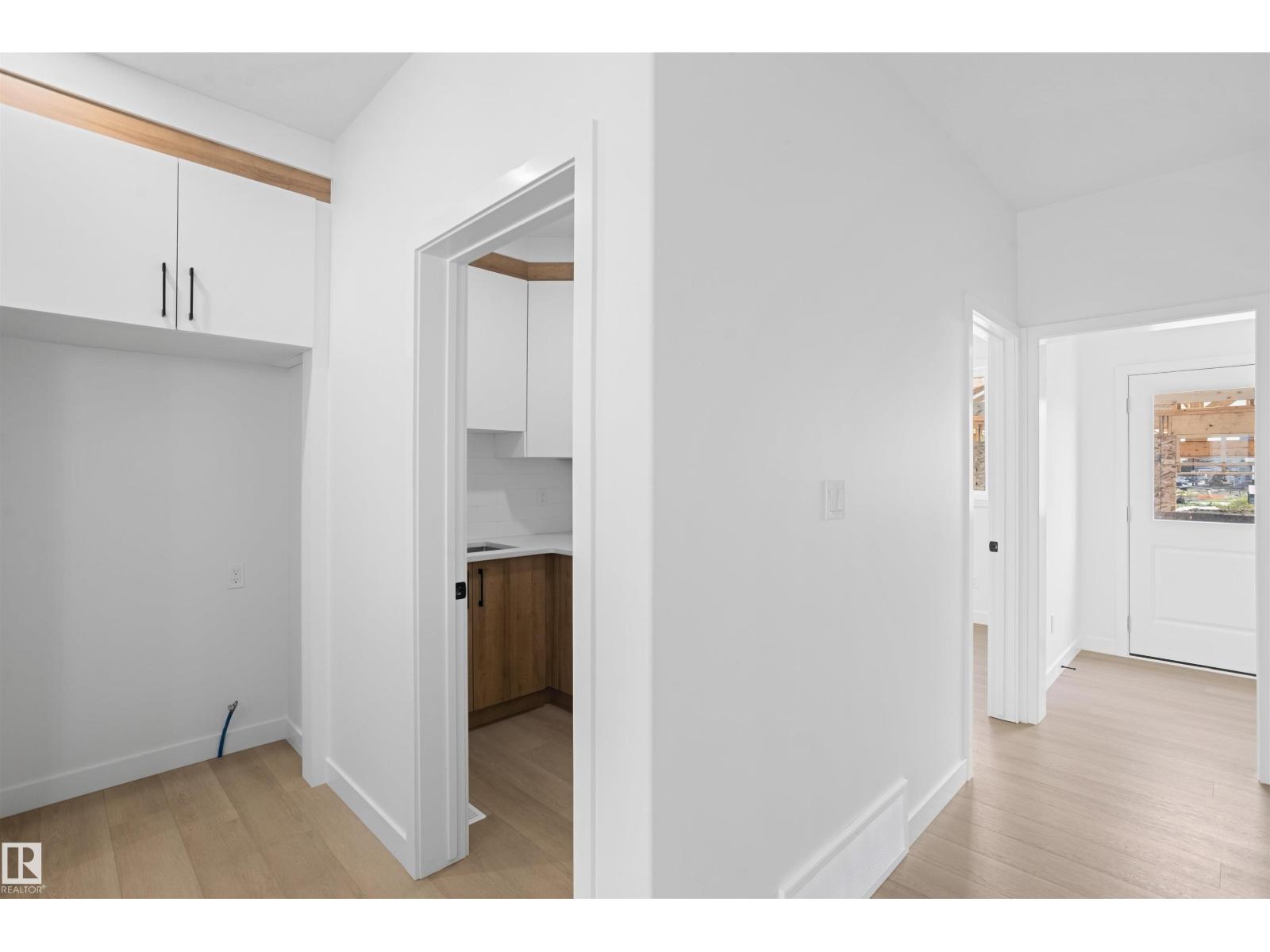 1563 211 ST NW - 12