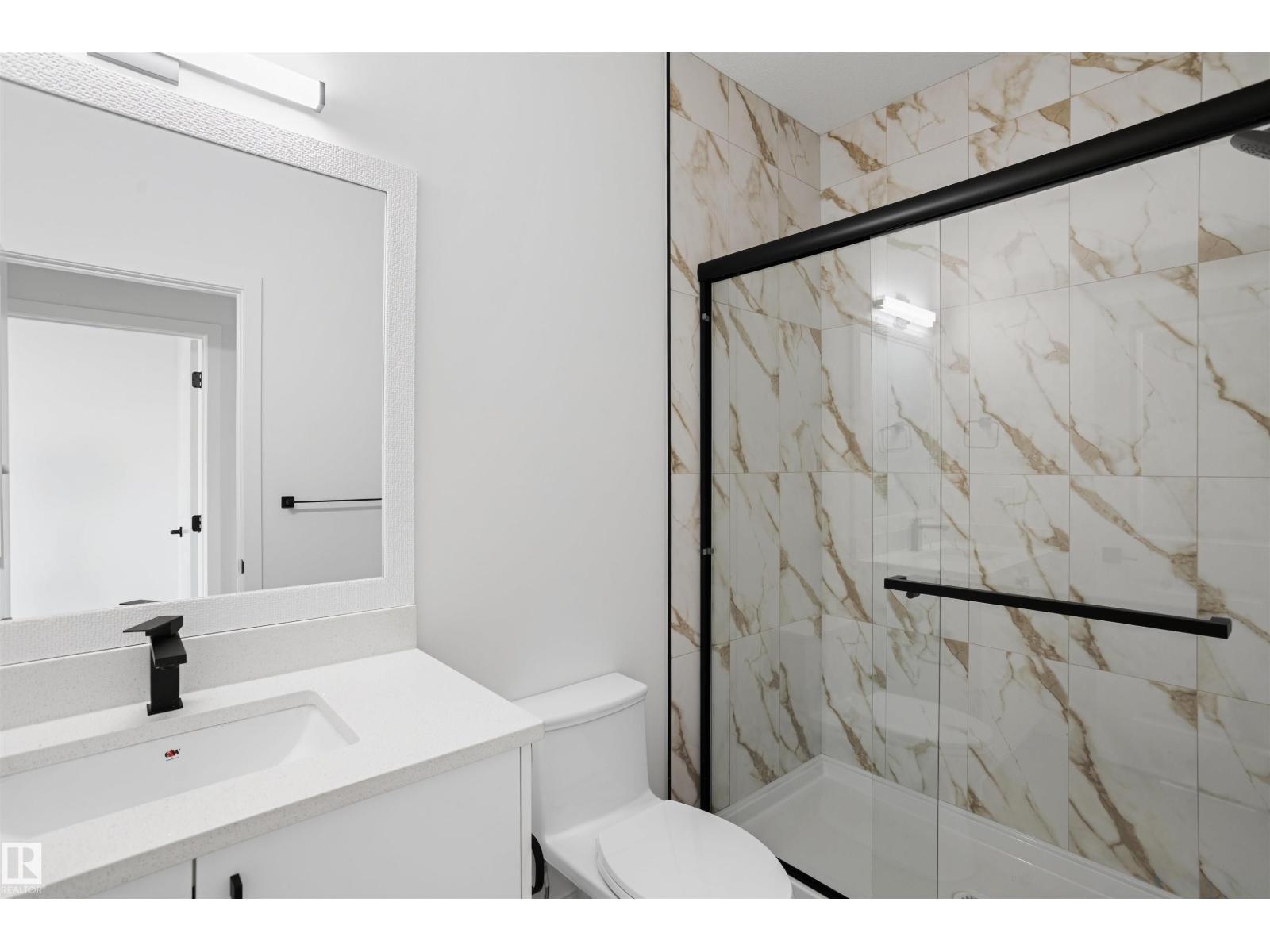 1563 211 ST NW - 14
