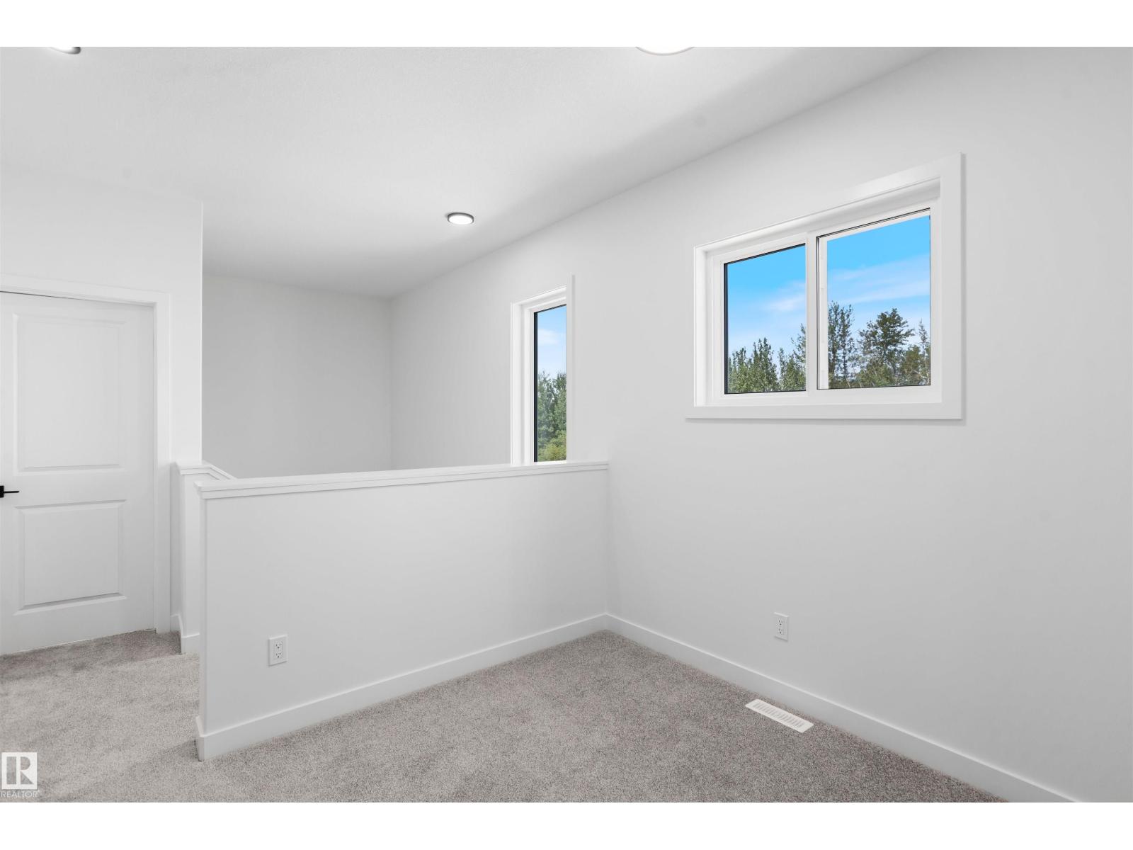 1563 211 ST NW - 22