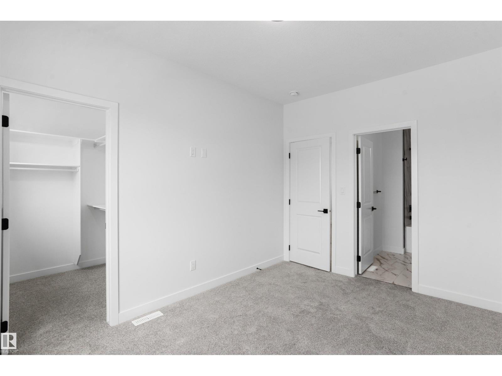 1563 211 ST NW - 24