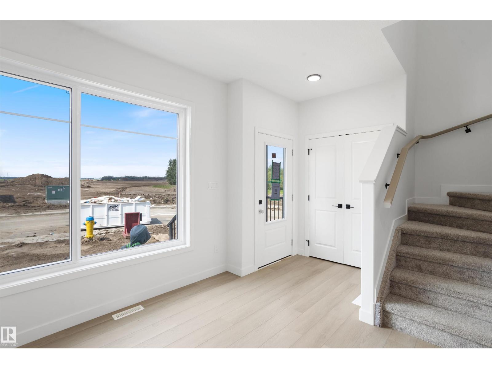 1563 211 ST NW - 3