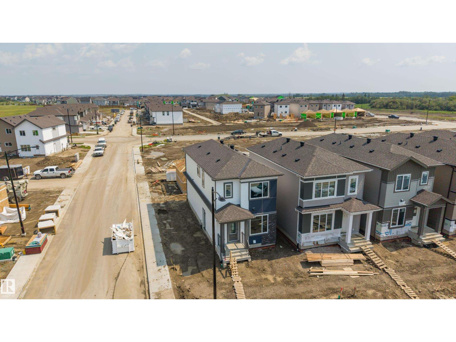 1563 211 ST NW - 33