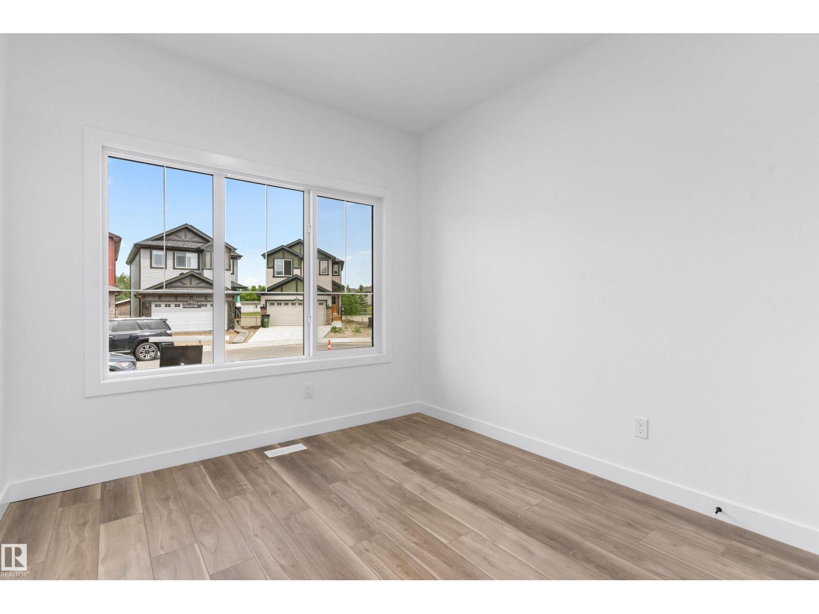 4550 WARBLER LO NW - 3