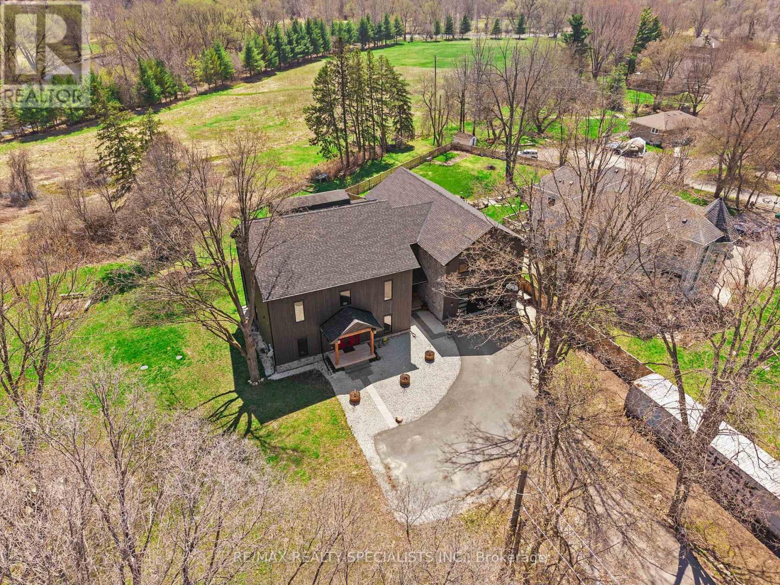 2977 BOVAIRD DRIVE W - 2
