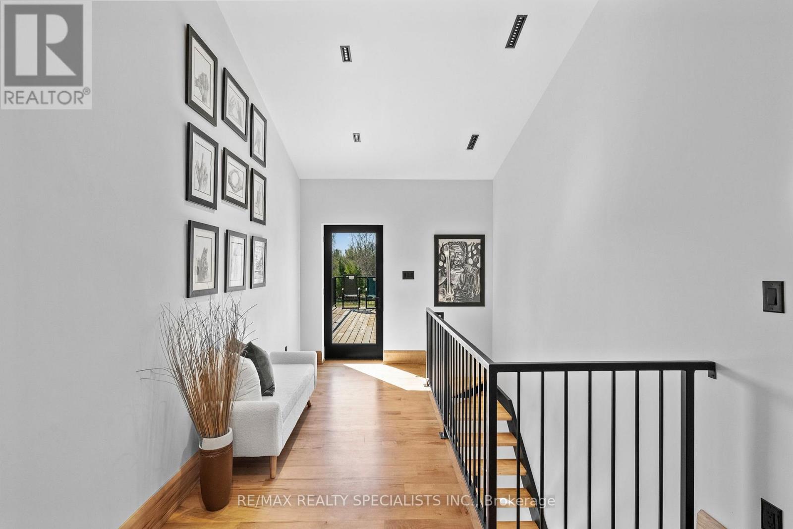 2977 BOVAIRD DRIVE W - Image 21