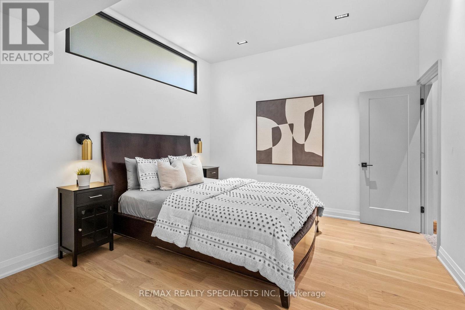 2977 BOVAIRD DRIVE W - Image 38